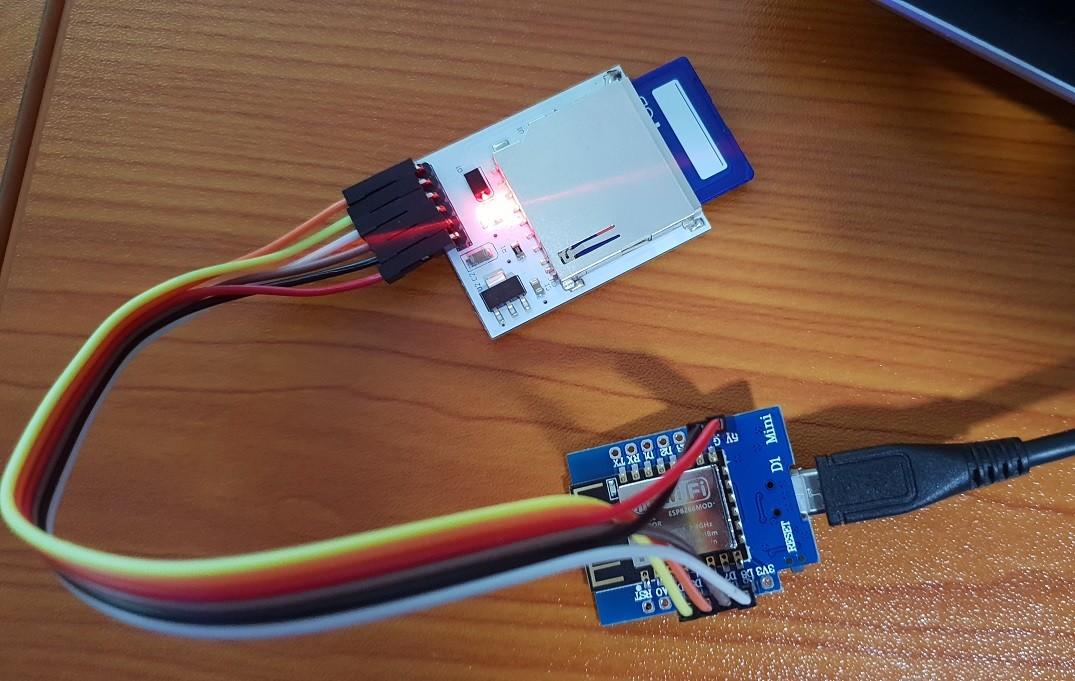 PS4] L'ESP8266 s'adapte sur carte SD